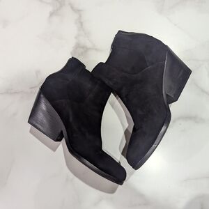 Eileen Fisher Peer Suede Booties Women's Heeled Ankle Boots Black Size 10